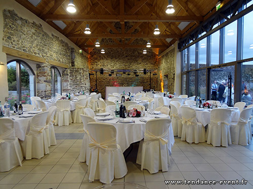 Salle convivialité à la Maison Desnos de Tourville-sur-Sienne