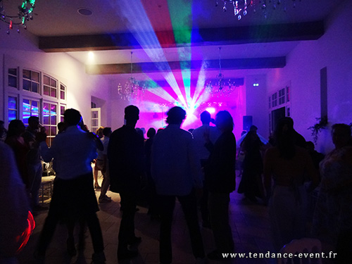 Château du Perron à Saint-Aubin-du-Perron l'orangerie salle mariage manche dj